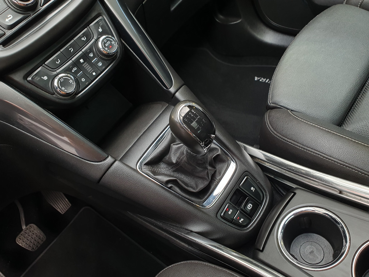 OPEL ZAFIRA TOURER 1.6 CDTI EXECUTIVE