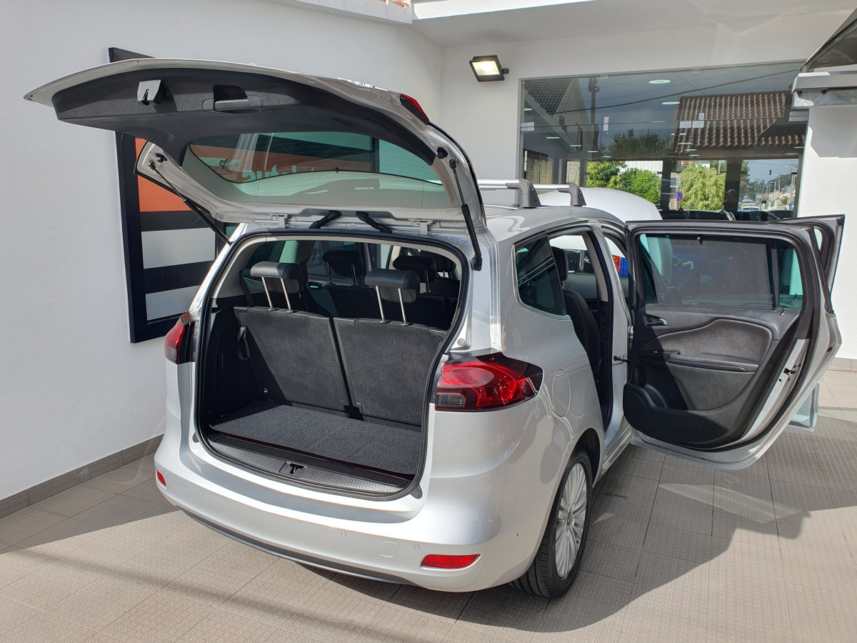 OPEL ZAFIRA TOURER 1.6 CDTI EXECUTIVE