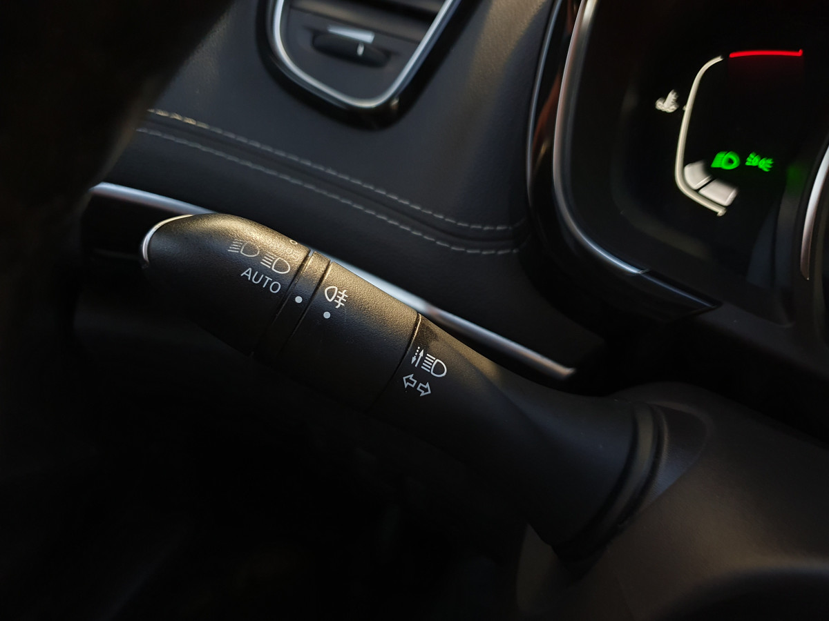 RENAULT ESPACE 1.6 DCI INITIALE PARIS 4CONTROL 7L AUTO