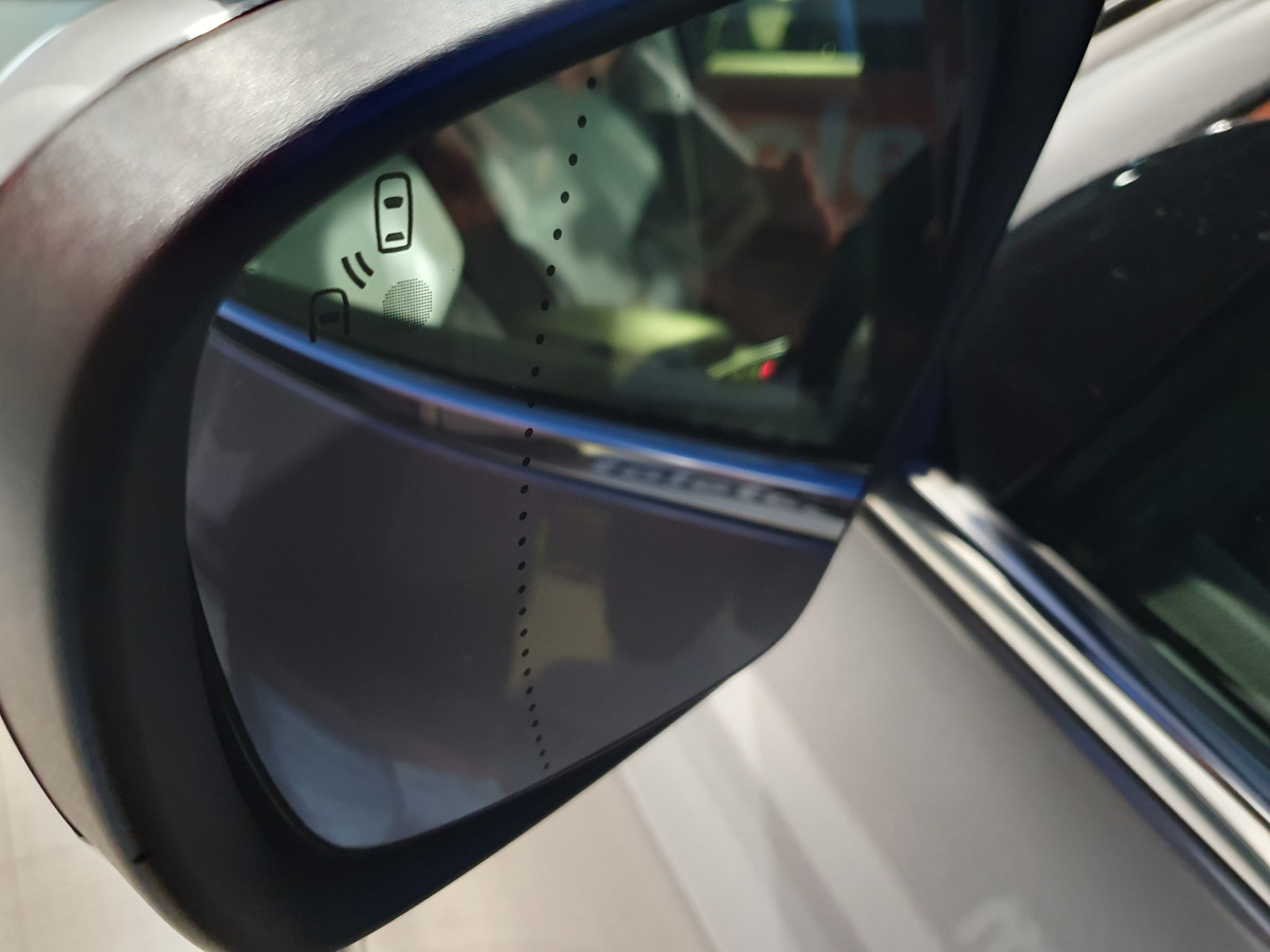 RENAULT ESPACE 1.6 DCI INITIALE PARIS 4CONTROL 7L AUTO