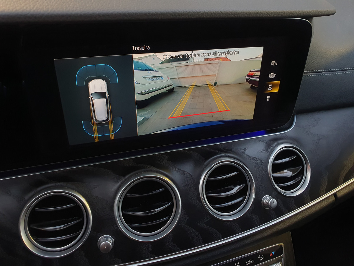 MERCEDES E 300 DE STATION AMG LINE