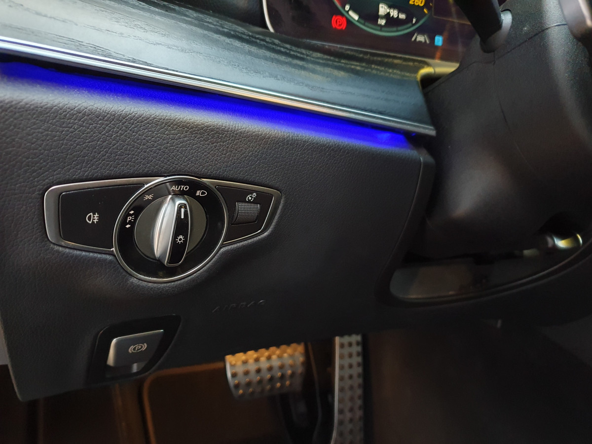 MERCEDES E 300 DE STATION AMG LINE