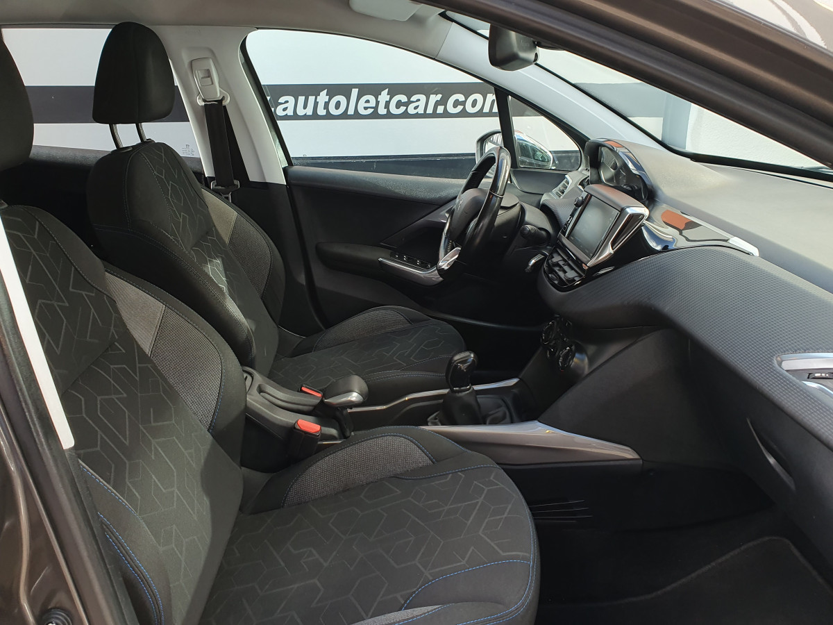 PEUGEOT 2008 1.6 BLUE-HDI STYLE