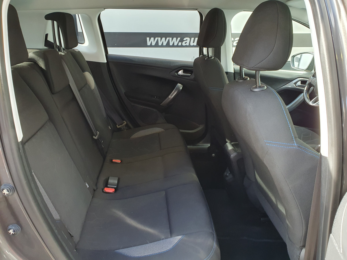 PEUGEOT 2008 1.6 BLUE-HDI STYLE