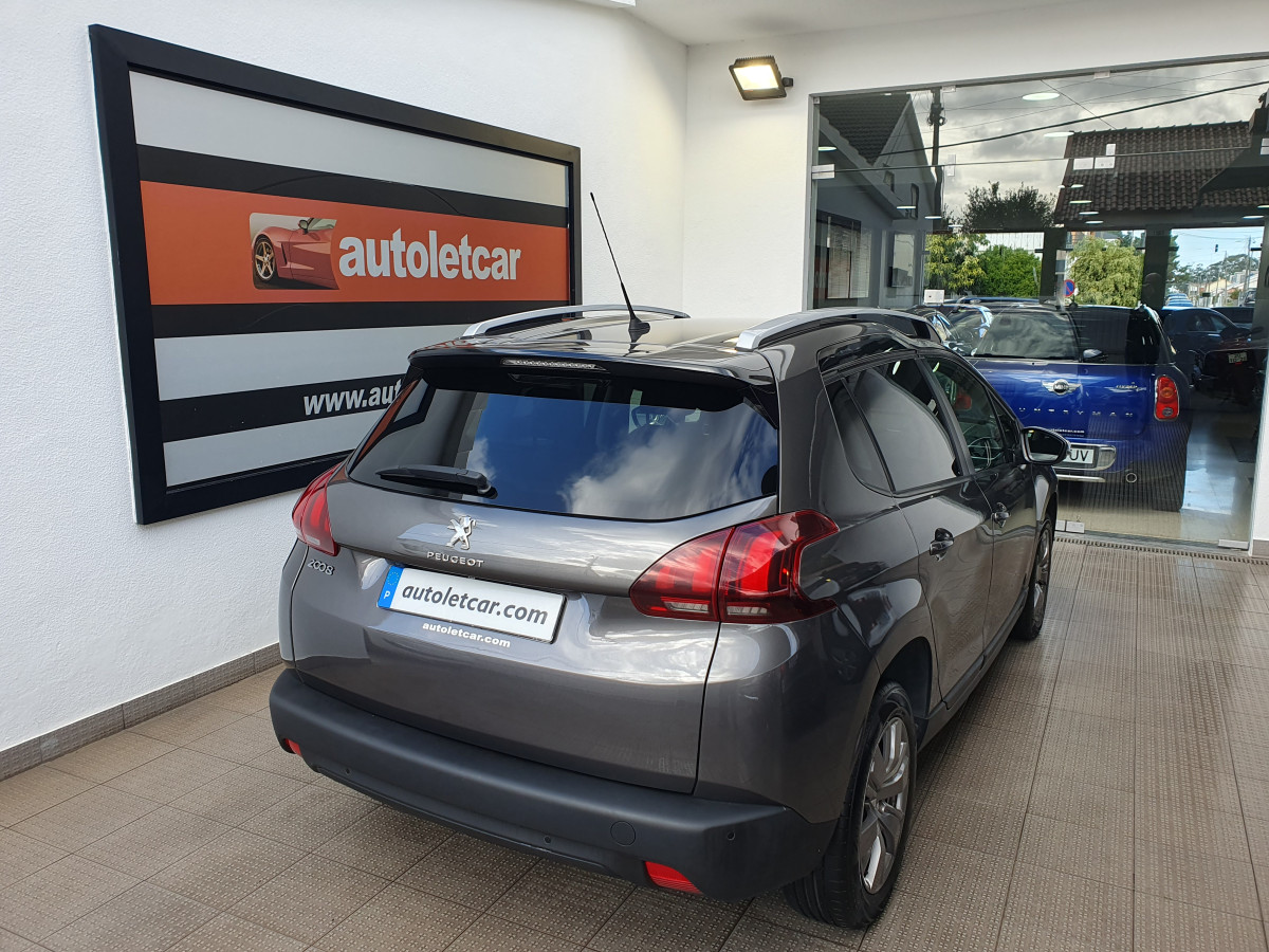 PEUGEOT 2008 1.6 BLUE-HDI STYLE