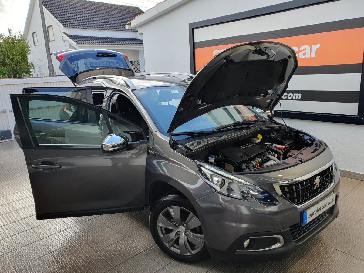 PEUGEOT 2008 1.6 BLUE-HDI STYLE