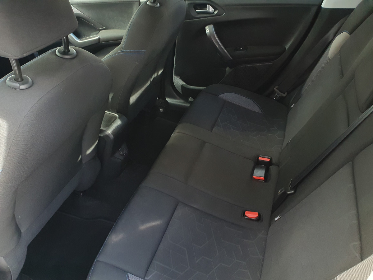 PEUGEOT 2008 1.6 BLUE-HDI STYLE