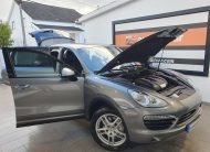 PORSCHE CAYENNE S HYBRID