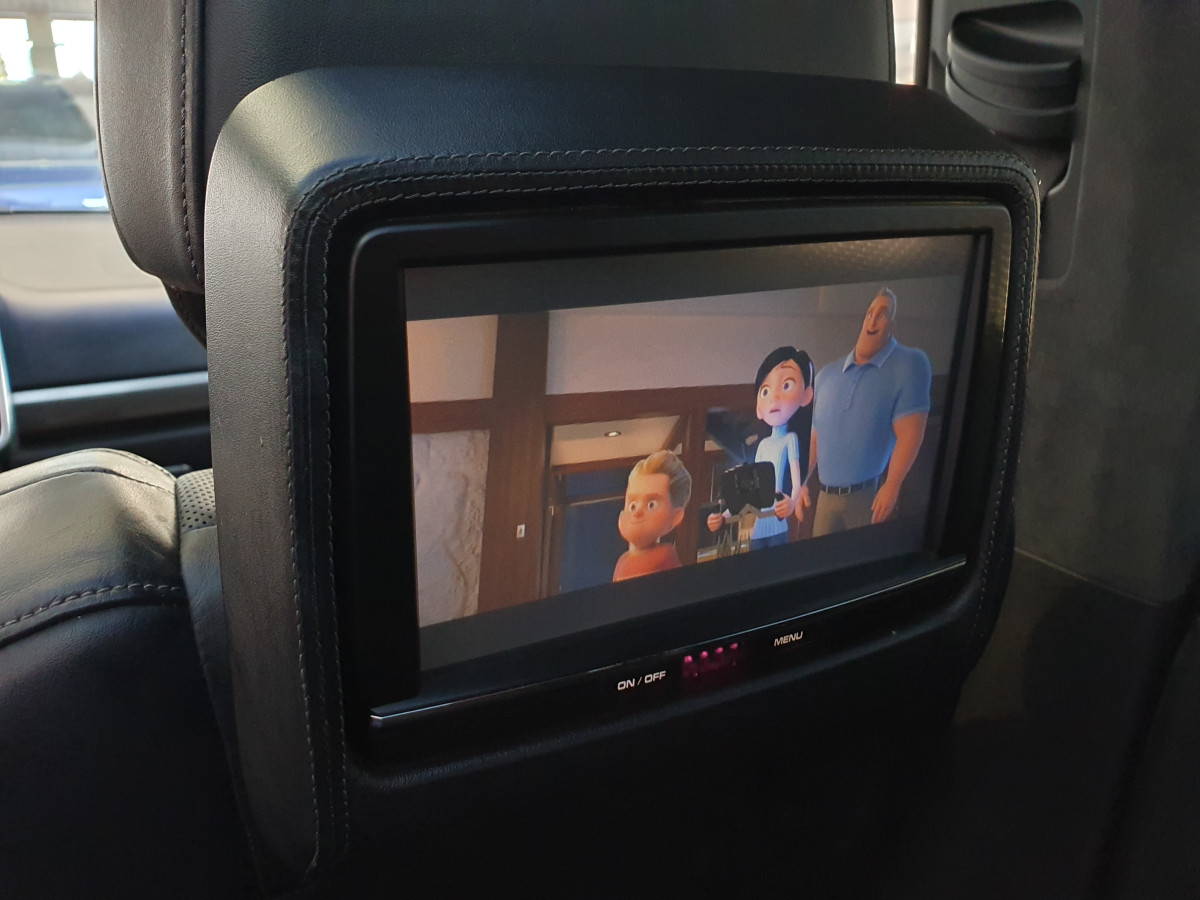 PORSCHE CAYENNE S HYBRID