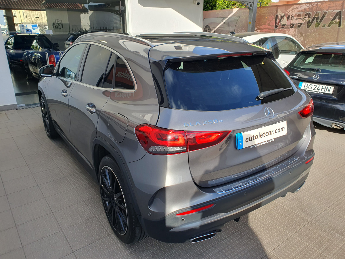 MERCEDES GLA 250 E AMG LINE