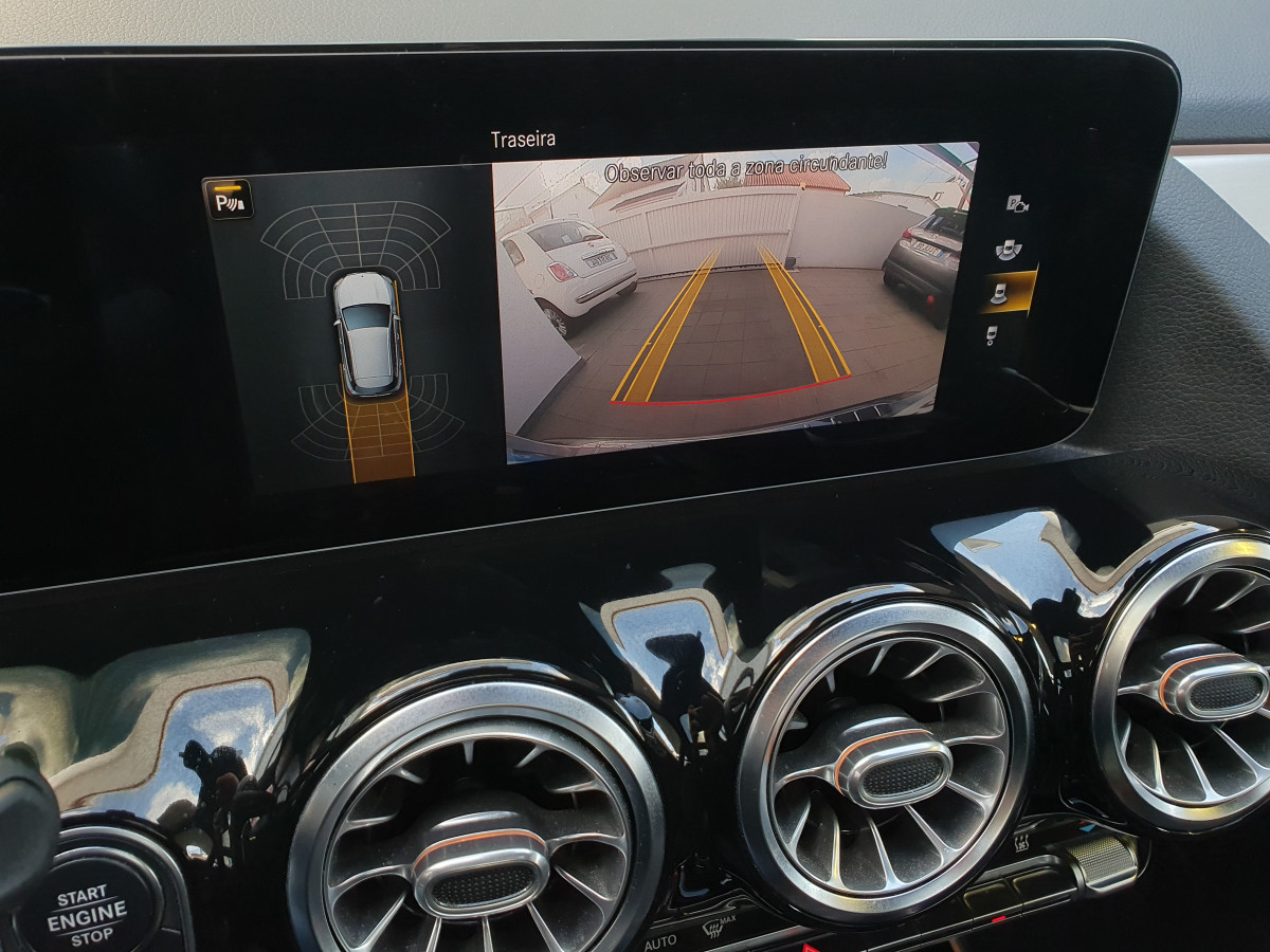 MERCEDES GLA 250 E AMG LINE