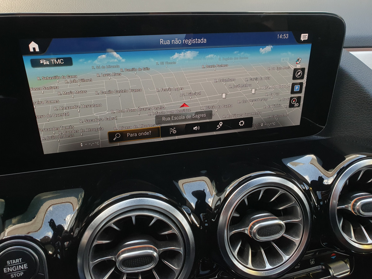 MERCEDES GLA 250 E AMG LINE