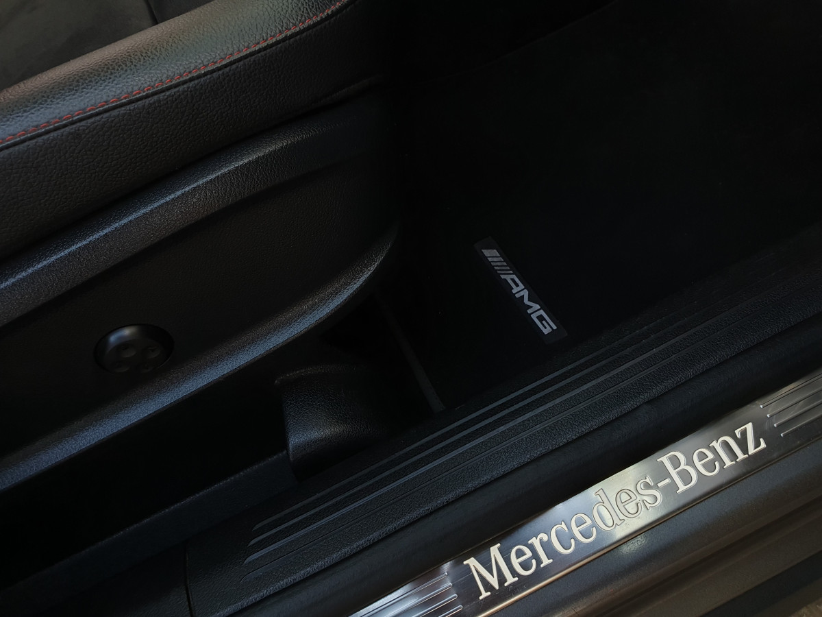 MERCEDES GLA 250 E AMG LINE