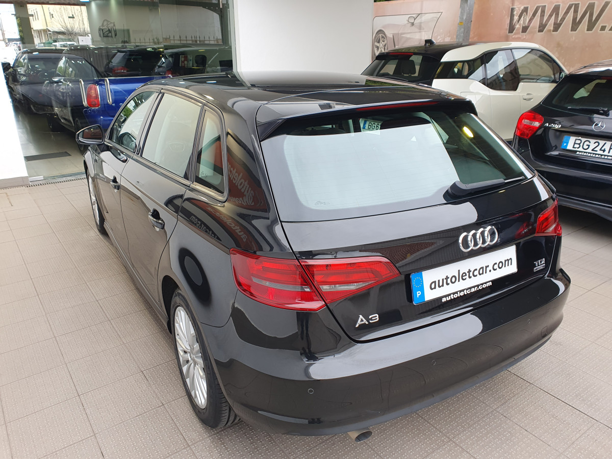 AUDI A3 SPORTBACK 1.6 TDI ADVANCE