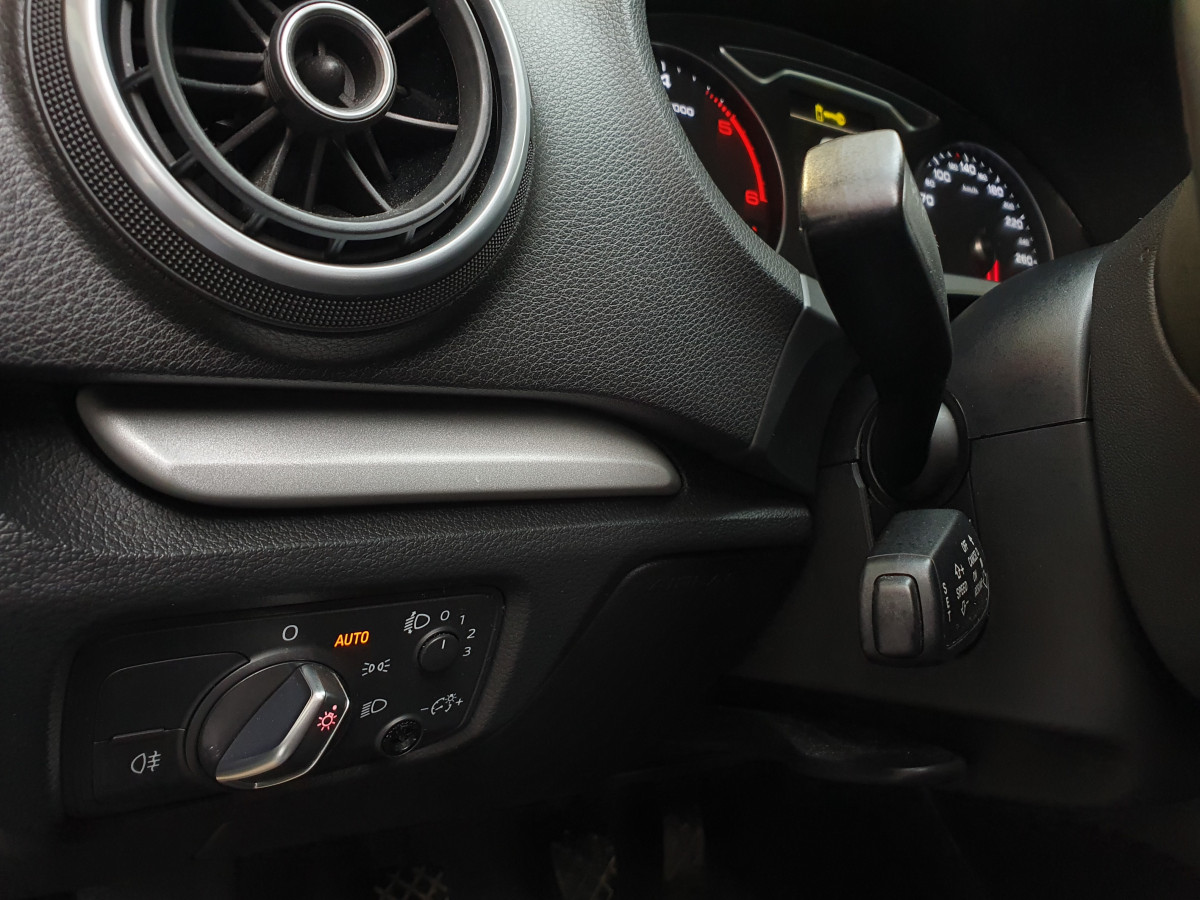 AUDI A3 SPORTBACK 1.6 TDI ADVANCE