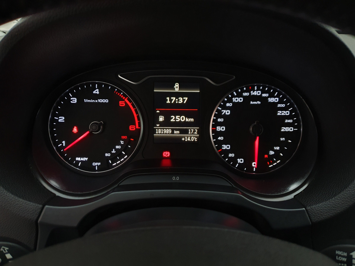 AUDI A3 SPORTBACK 1.6 TDI ADVANCE
