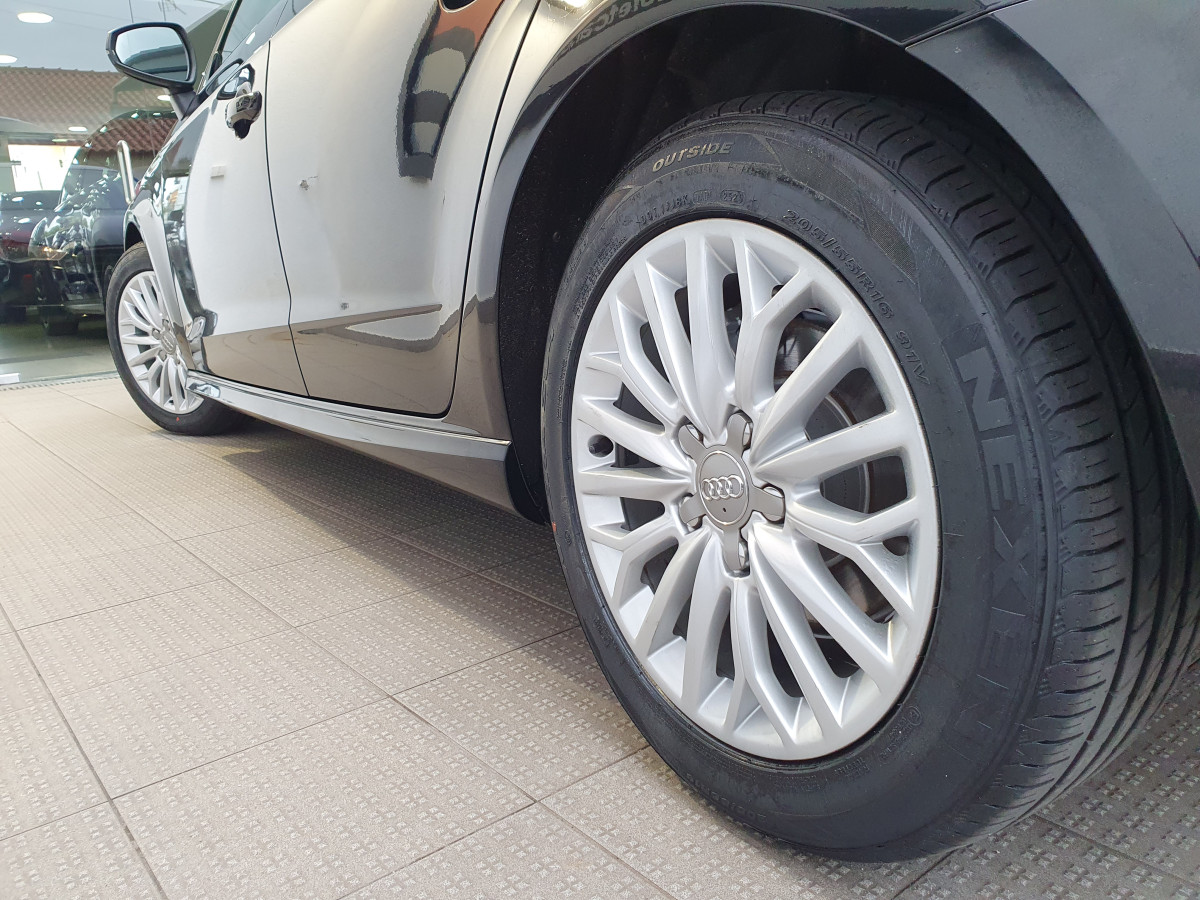 AUDI A3 SPORTBACK 1.6 TDI ADVANCE