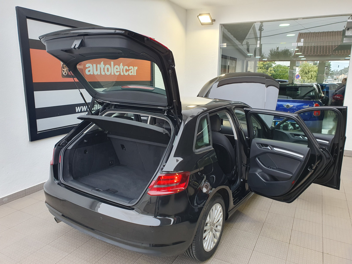 AUDI A3 SPORTBACK 1.6 TDI ADVANCE
