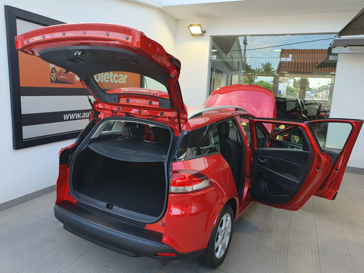 RENAULT CLIO SPORT TOURER 1.5 DCI