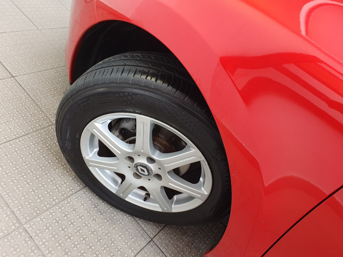 RENAULT CLIO SPORT TOURER 1.5 DCI