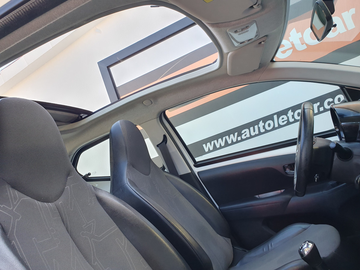 TOYOTA AYGO 1.0 X-PLAY X-TOUCH AC PLUS