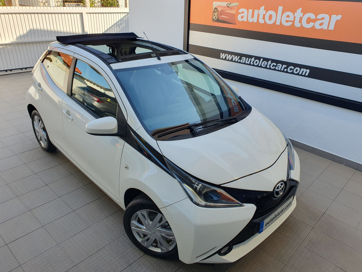 TOYOTA AYGO 1.0 X-PLAY X-TOUCH AC PLUS