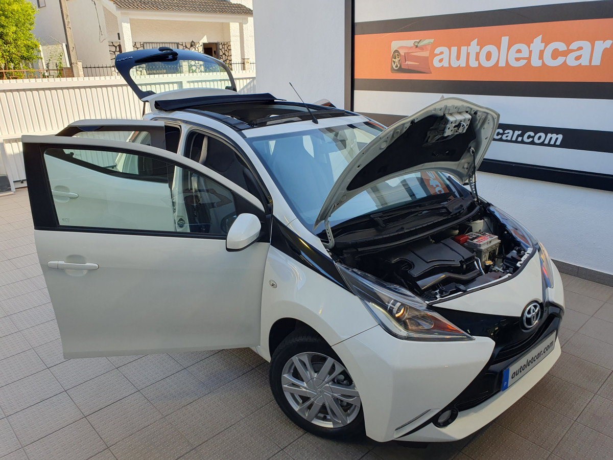 TOYOTA AYGO 1.0 X-PLAY X-TOUCH AC PLUS