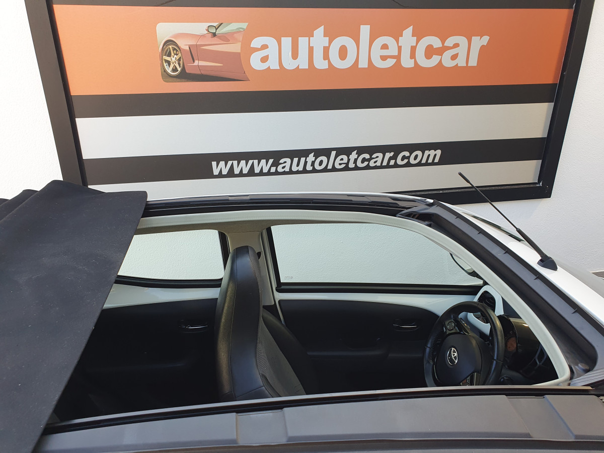 TOYOTA AYGO 1.0 X-PLAY X-TOUCH AC PLUS