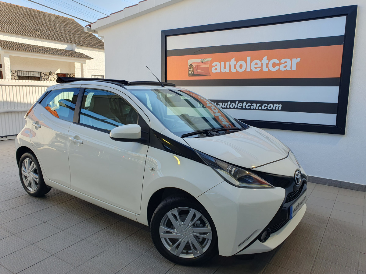 TOYOTA AYGO 1.0 X-PLAY X-TOUCH AC PLUS