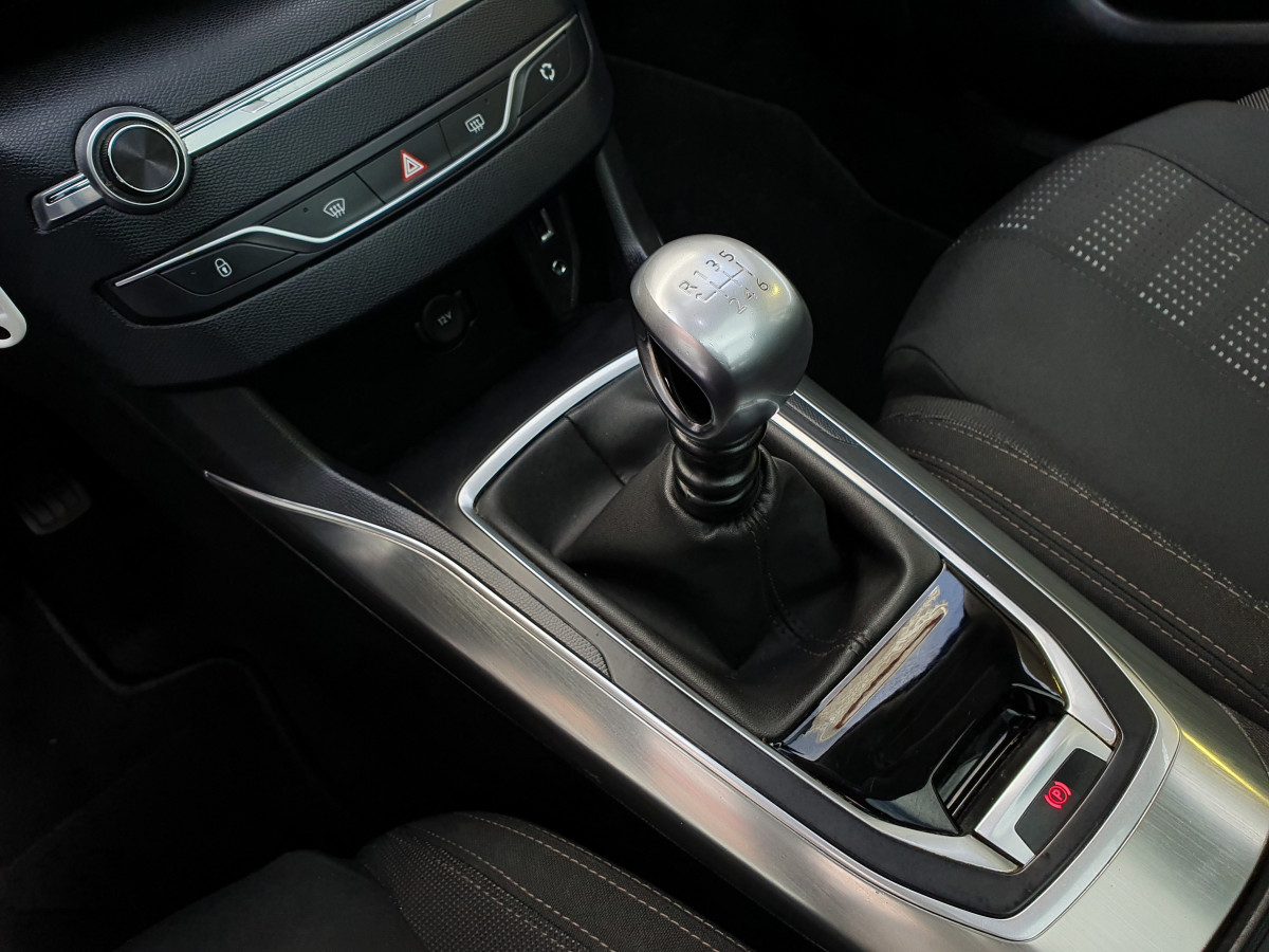 PEUGEOT 308 SW 1.6 BLUE-HDi STYLE