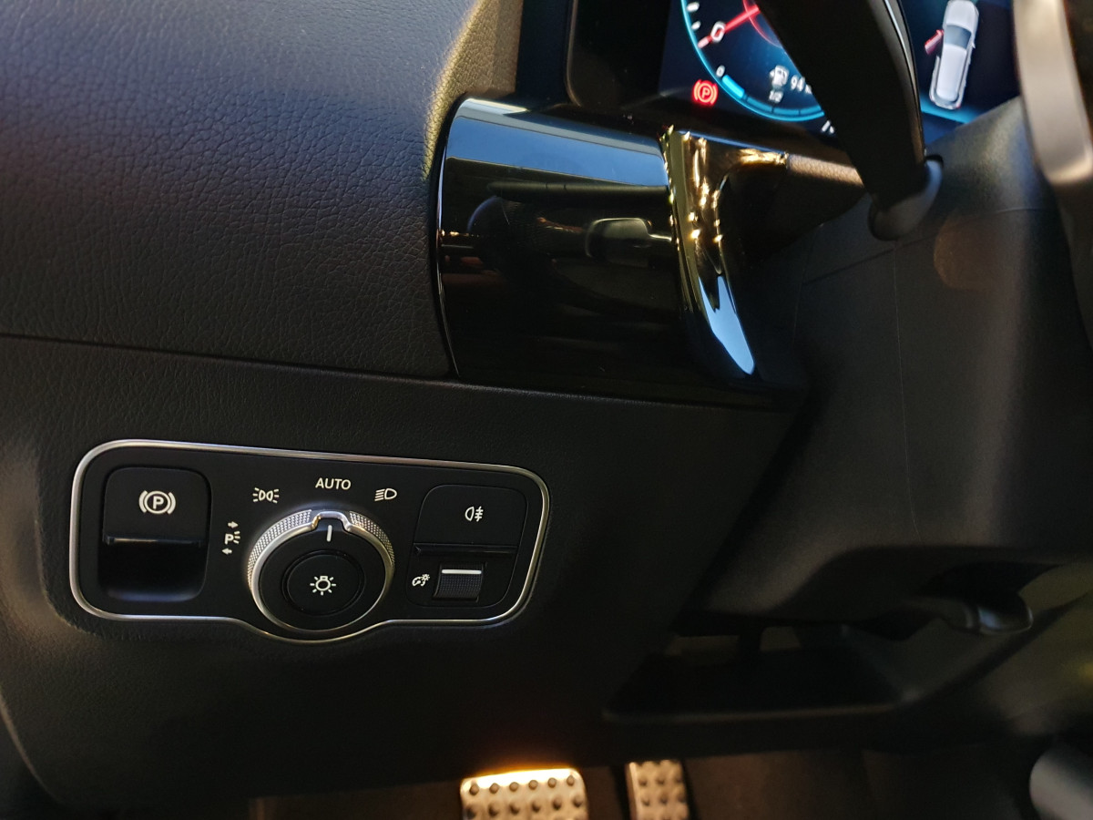 MERCEDES GLA 250 E AMG LINE