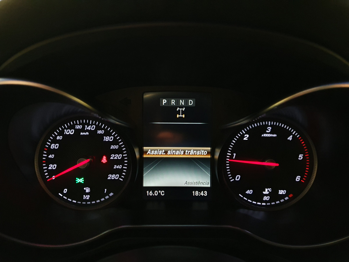 MERCEDES X 250 D 4MATIC AUTO PURE