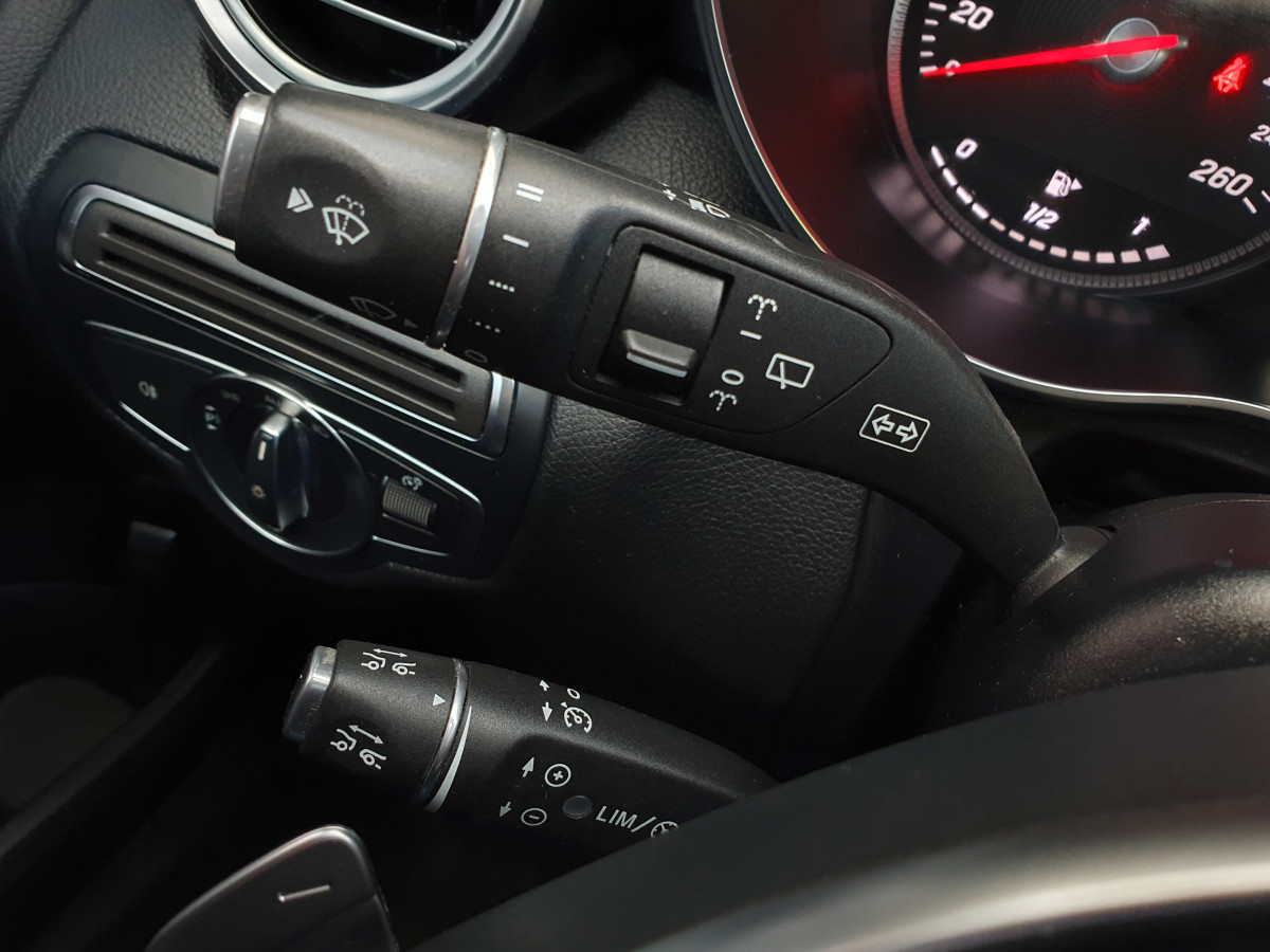 MERCEDES C 220 D STATION AMG LINE AUTO