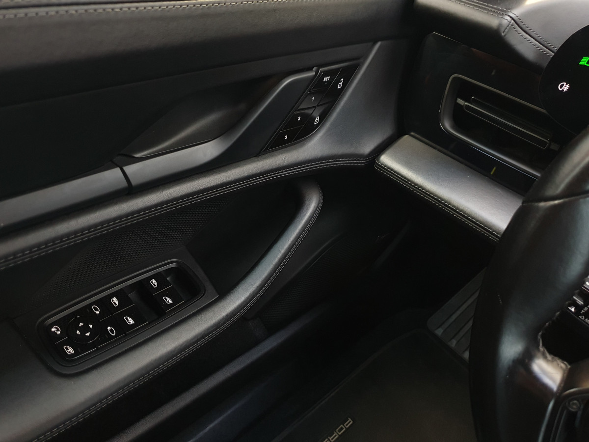 PORSCHE TAYCAN 4 S PLUS PERFORMANCE