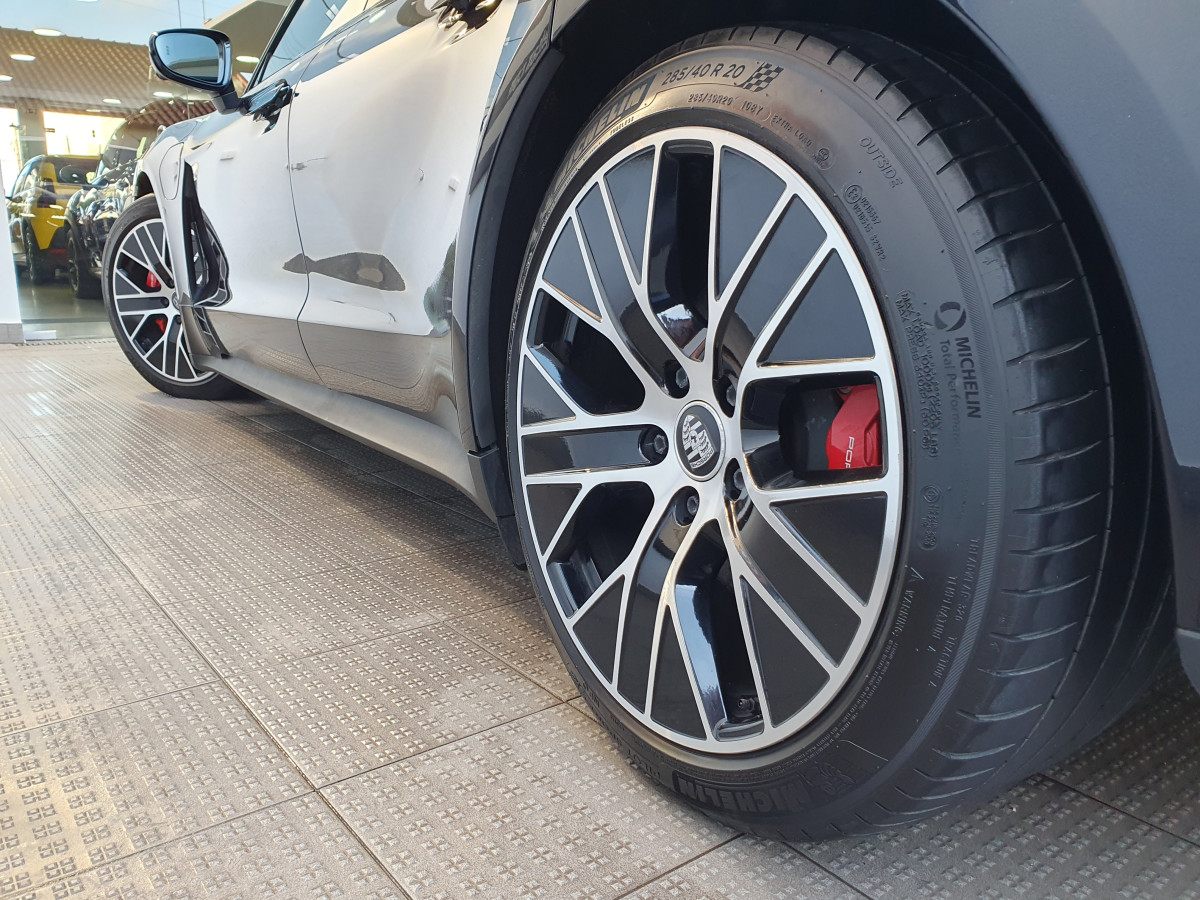 PORSCHE TAYCAN 4 S PLUS PERFORMANCE