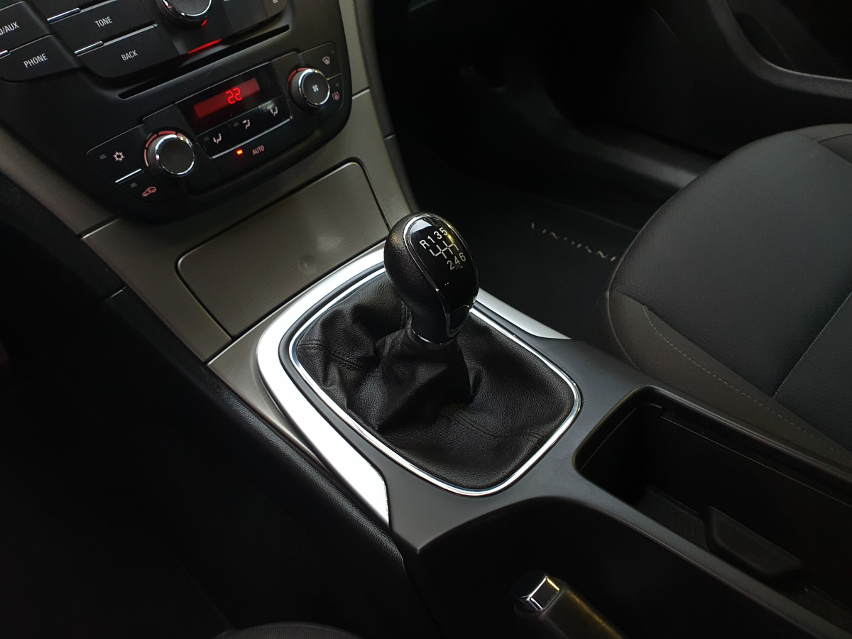 OPEL INSÍGNIA 2.0 CDTI SPORTS TOURER