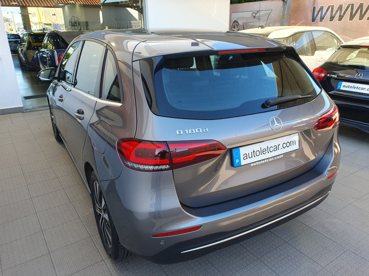 MERCEDES B 180 D STYLE AUTO
