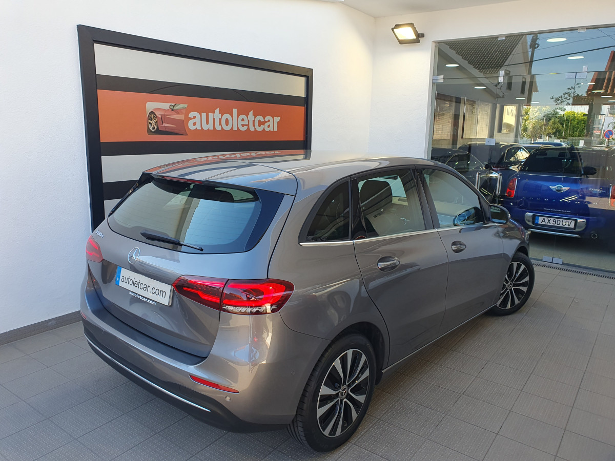 MERCEDES B 180 D STYLE AUTO