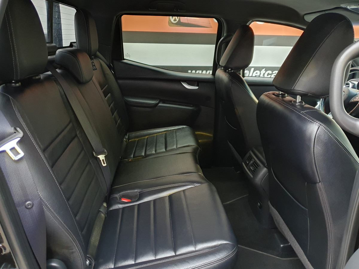 – MERCEDES X 250 D 4MATIC AUTO PURE