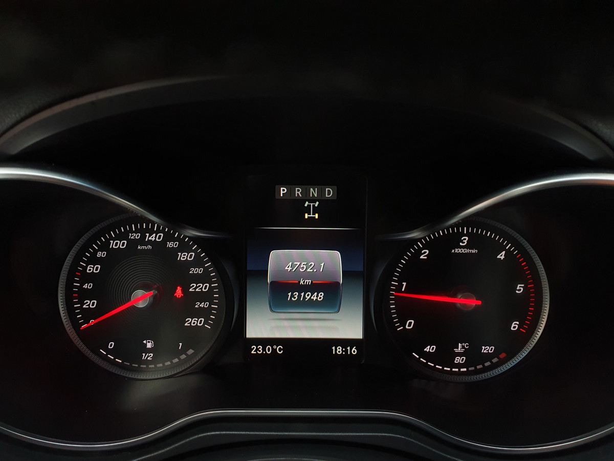 – MERCEDES X 250 D 4MATIC AUTO PURE