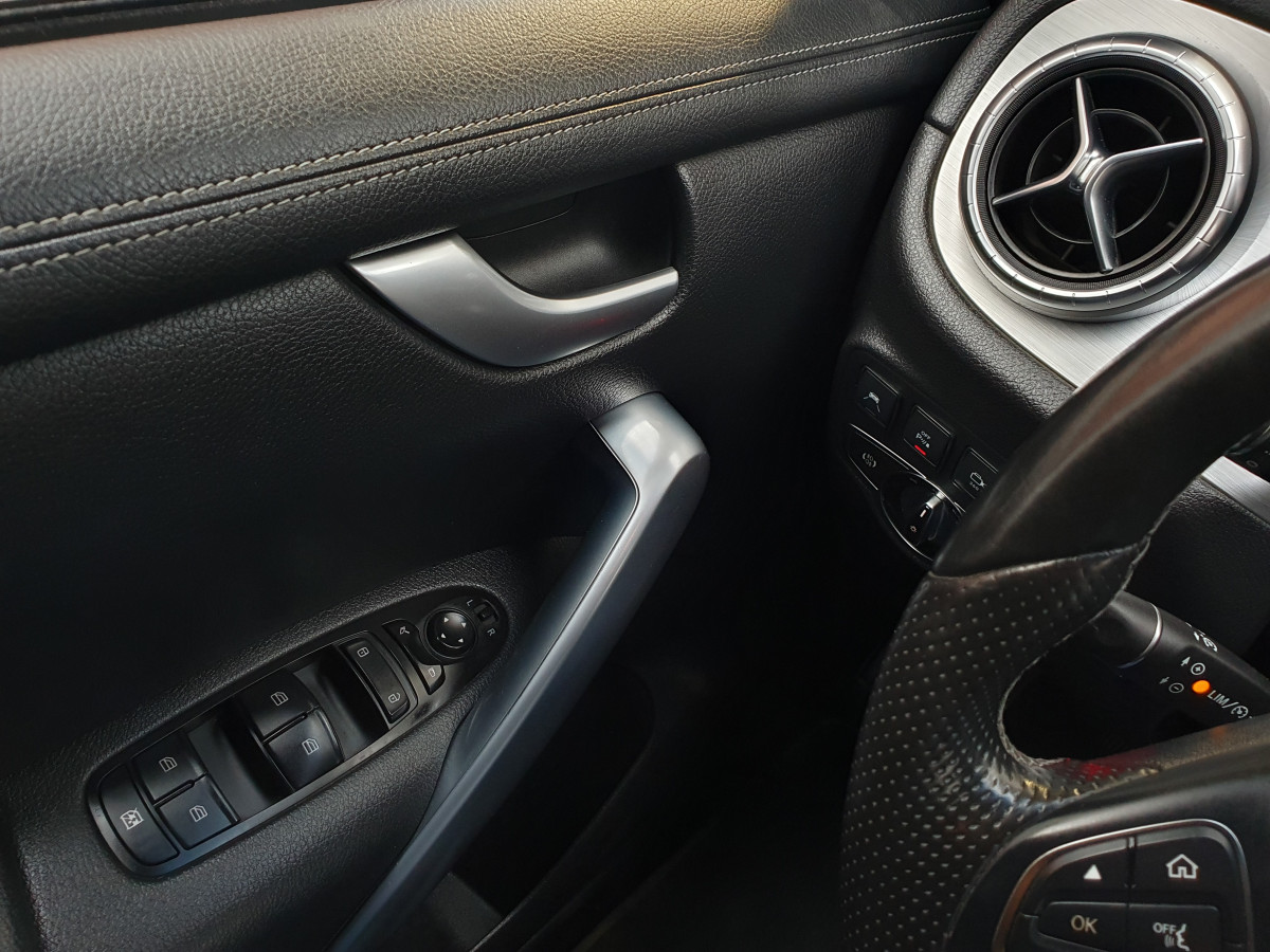 – MERCEDES X 250 D 4MATIC AUTO PURE