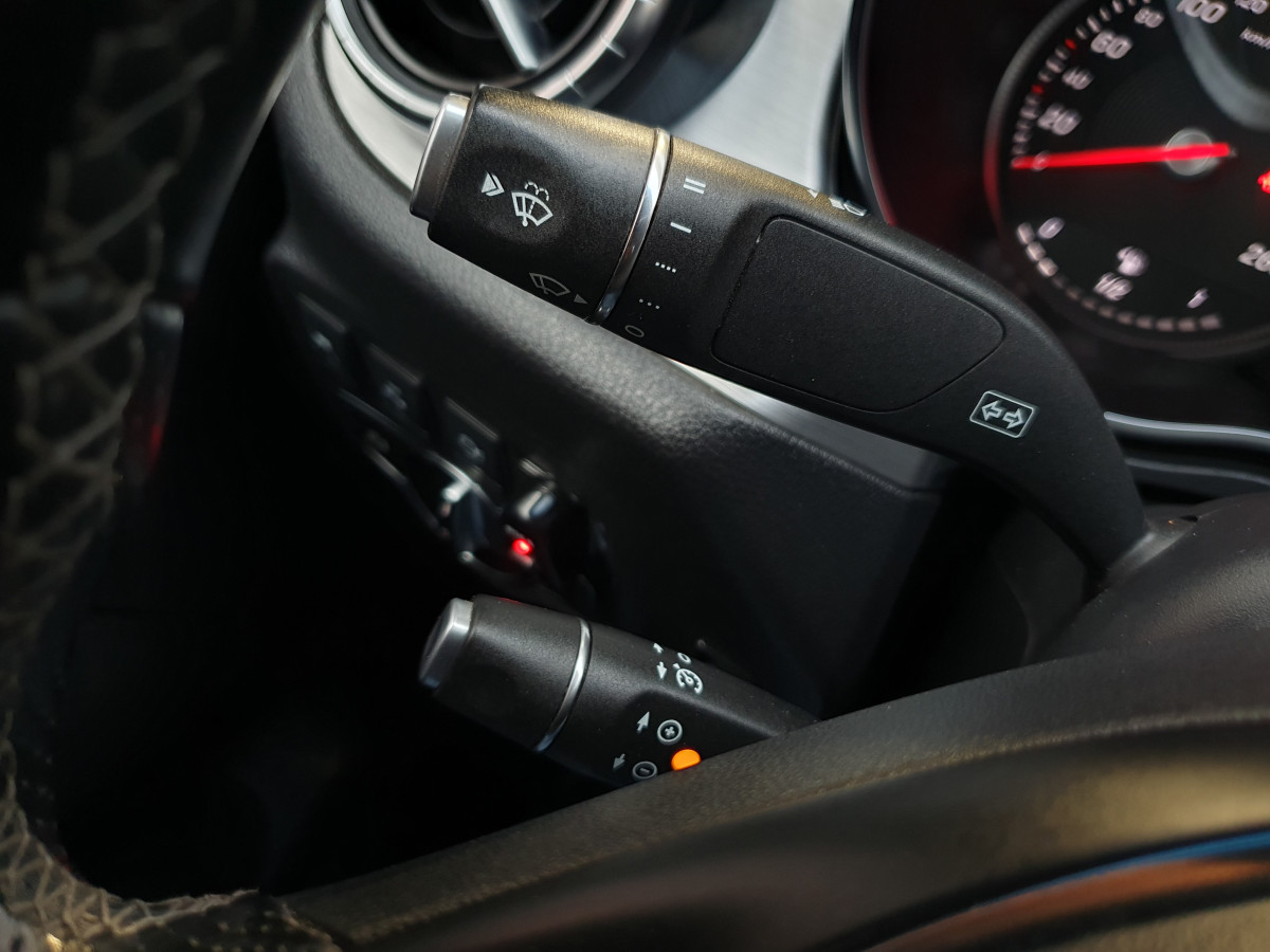 – MERCEDES X 250 D 4MATIC AUTO PURE