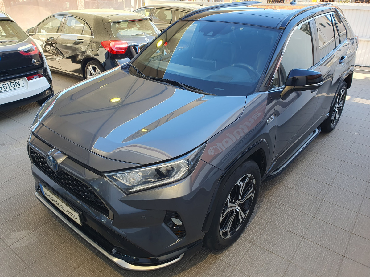 TOYOTA RAV4 2.5 HDF PLUG-IN SQUARE COLLECTION AWD-I LOUNGE PREMIUM