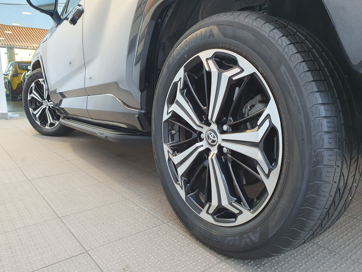 TOYOTA RAV4 2.5 HDF PLUG-IN SQUARE COLLECTION AWD-I LOUNGE PREMIUM