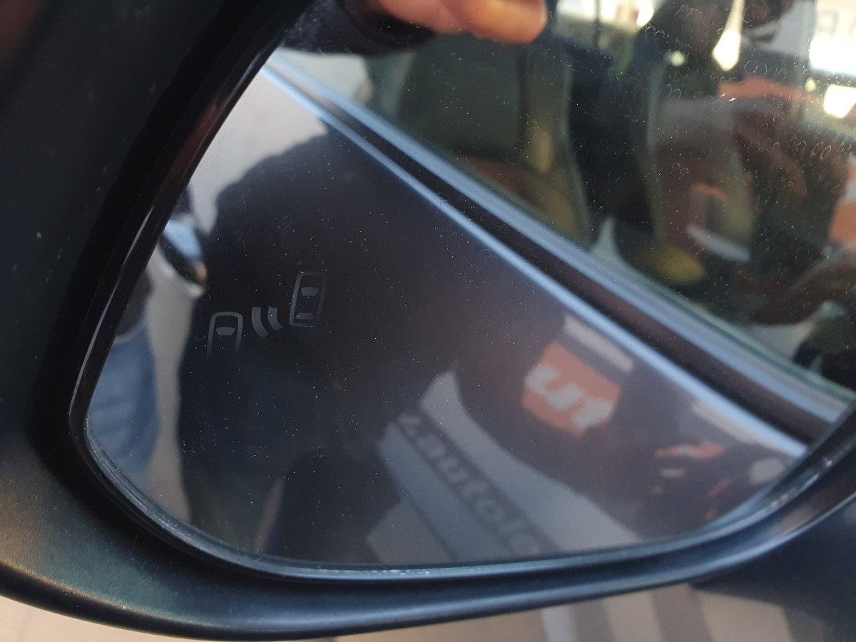 TOYOTA RAV4 2.5 HDF PLUG-IN SQUARE COLLECTION AWD-I LOUNGE PREMIUM