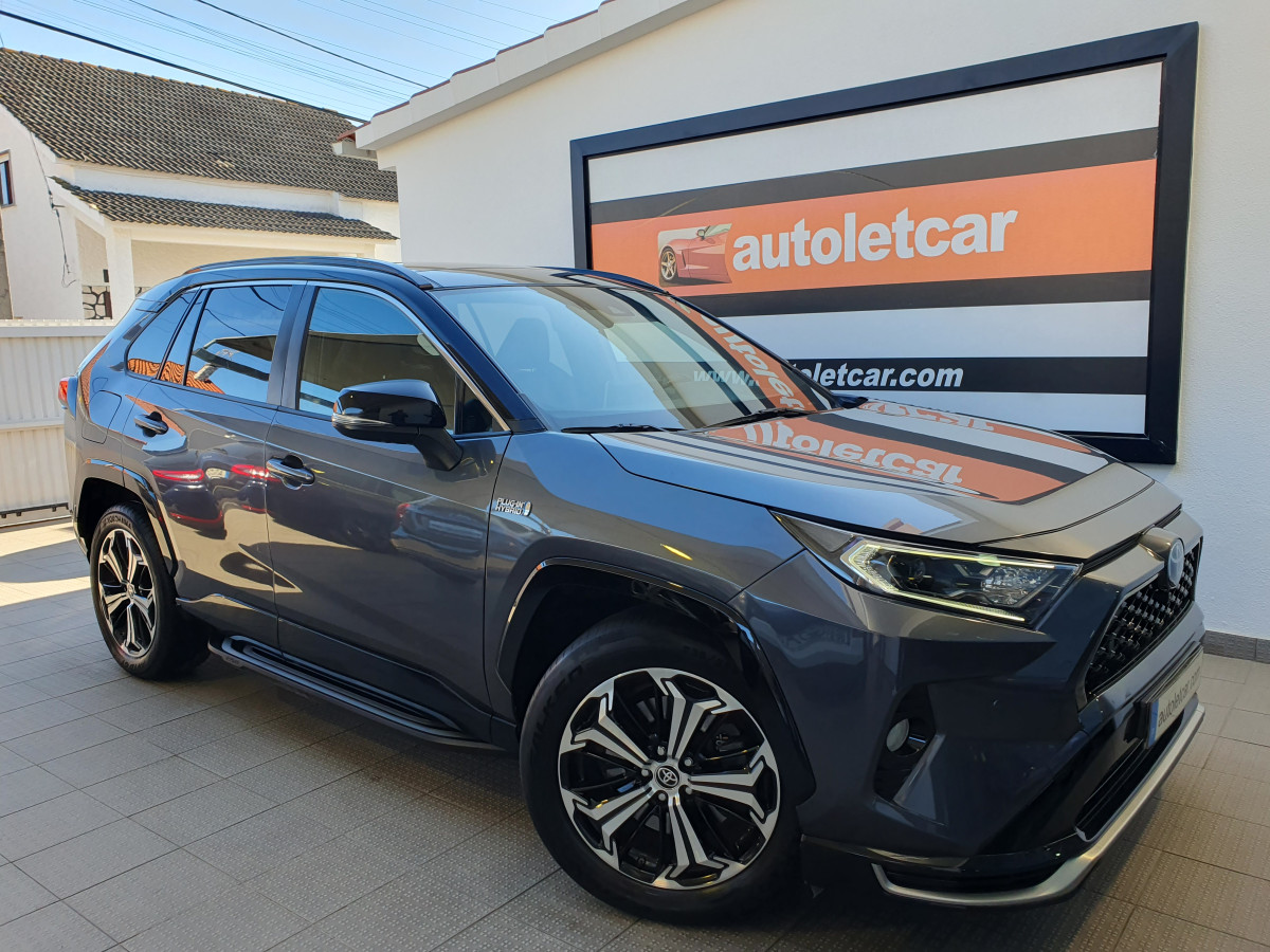 TOYOTA RAV4 2.5 HDF PLUG-IN SQUARE COLLECTION AWD-I LOUNGE PREMIUM