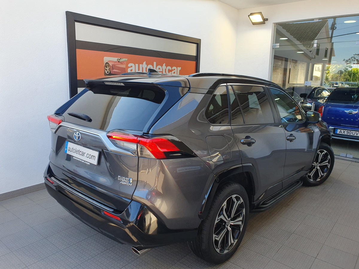 TOYOTA RAV4 2.5 HDF PLUG-IN SQUARE COLLECTION AWD-I LOUNGE PREMIUM