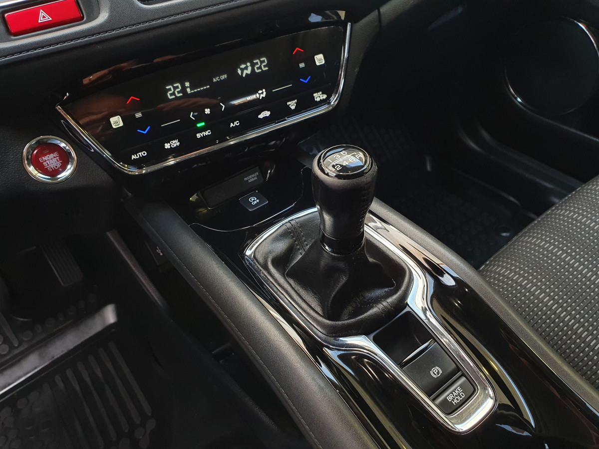 HONDA HR-V 1.6 I-DTEC ELEGANCE