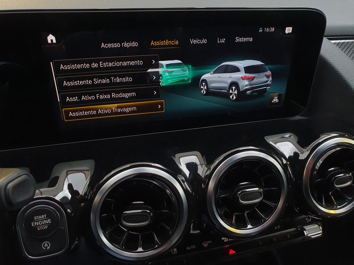 MERCEDES GLA 200 AMG LINE AUTO