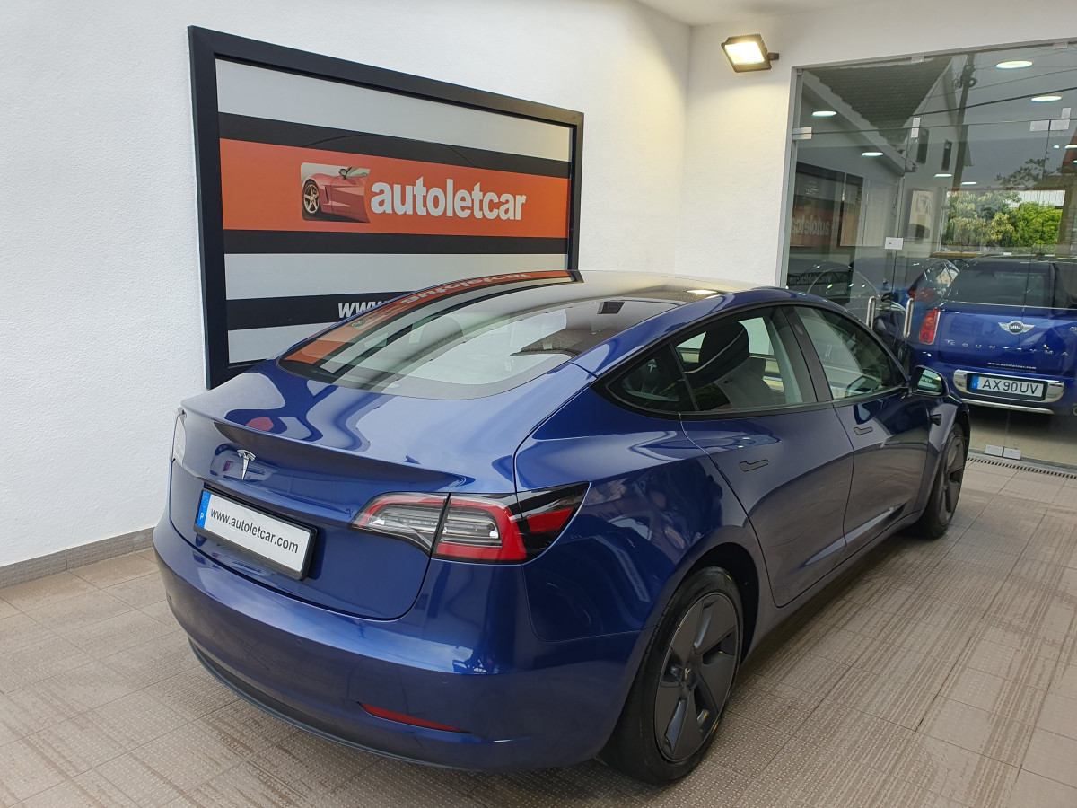 TESLA MODEL 3 STANDARD RANGE PLUS RWD